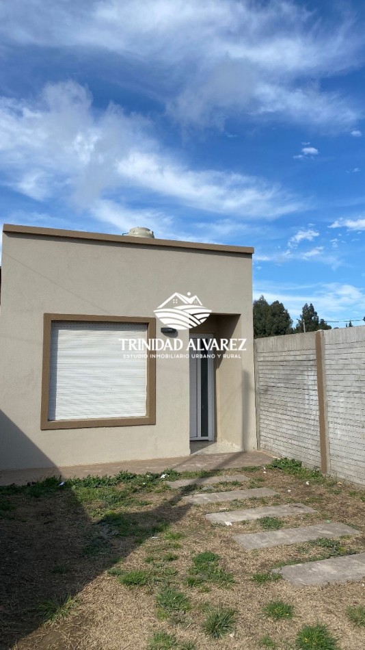 CASA + TERRENO EN VENTA 